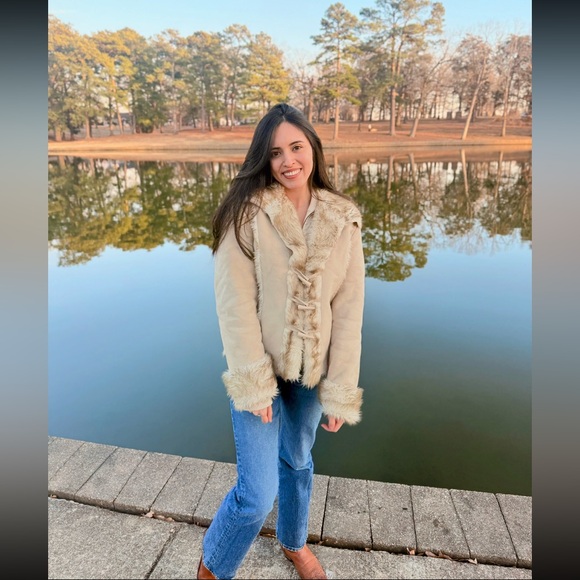 Meet the Posher Other - Meet your Posher, Faith